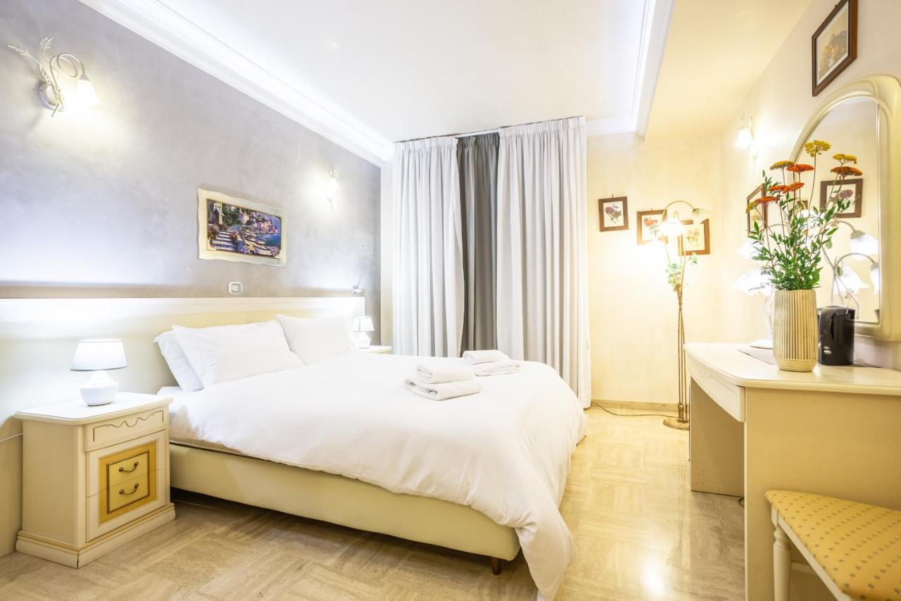 Luxury Inn Opera Рим Экстерьер фото